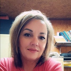 Meet your Posher, Dana